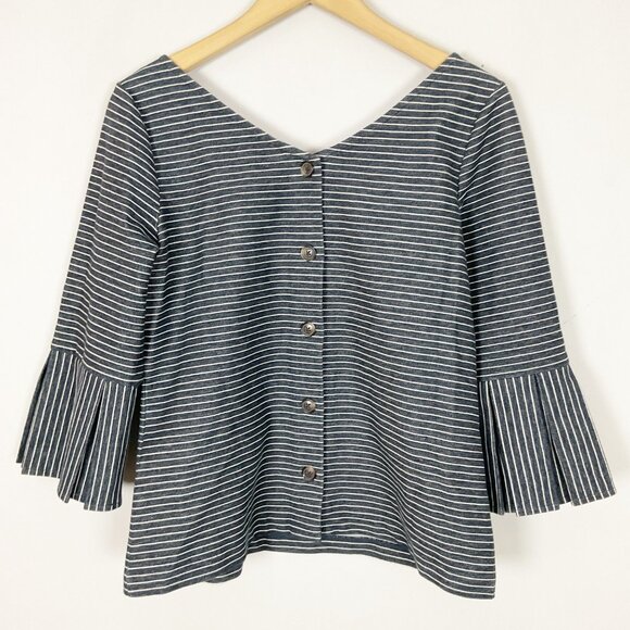 Banana Republic Striped V-neck Pleated Bell Sleeve Size Small Women's - Picture 2 of 3